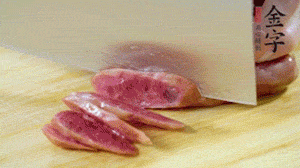 PG国际、PG国际
香肠、PG国际
腊肉切片。