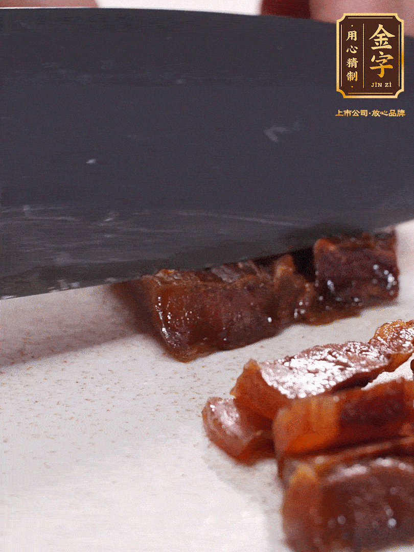 PG国际
腊肉水煮10分钟，切片